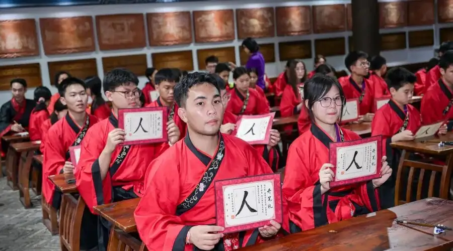 广西视听特写:“我们慢慢发现,中国就是我们的根”