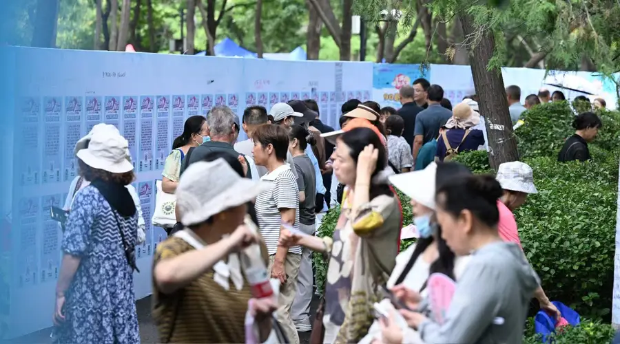 人头攒动!七夕千佛山相亲会周末人气爆棚,快来脱单吧
