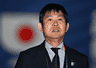 日本队主帅赛后含泪向球迷致歉 合同到期是否续约仍未定