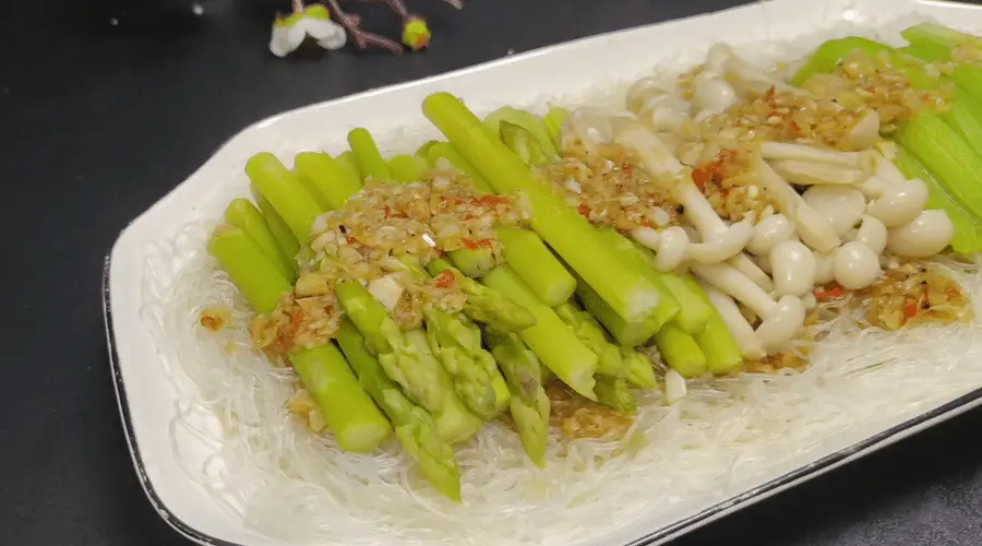 夏天多吃蒸菜，这4样大火一蒸就出锅！蒜香味直勾人食欲、又不失清淡爽口，就这一盘下了一锅饭