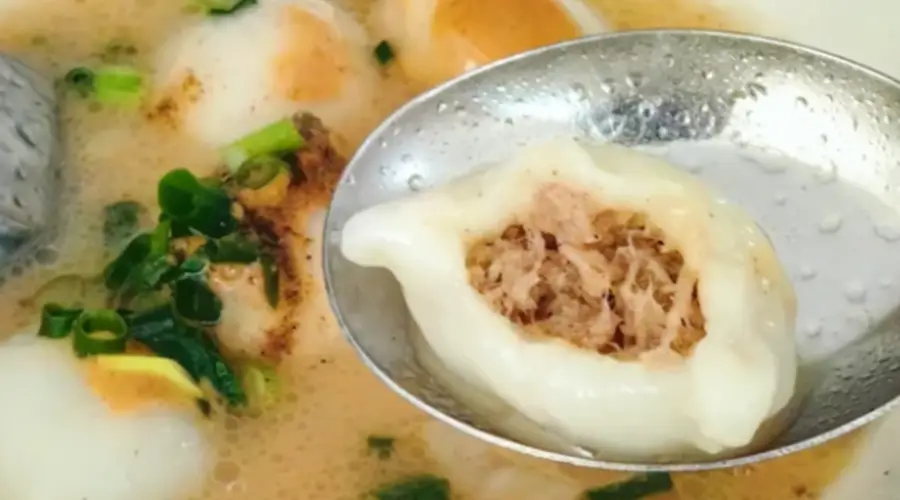 黔西南独有的咸鲜，兴义鸡肉汤圆打破汤圆固有风味