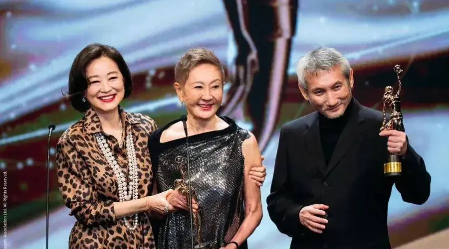 林青霞眼中“最有型女人”!75岁施南生病逝,她为什么是精英港女天花板?