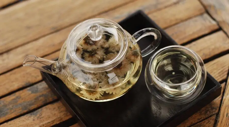 夏天喝茶,哪些人要少喝绿茶?怎么喝最舒服
