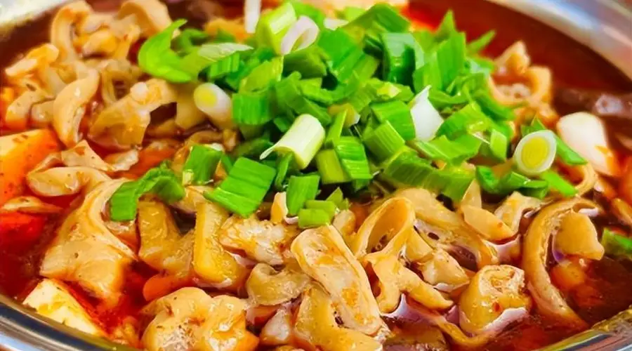 原创不输南北风味！信阳6大必吃地道美食，本地人从小吃到大的豫南味道