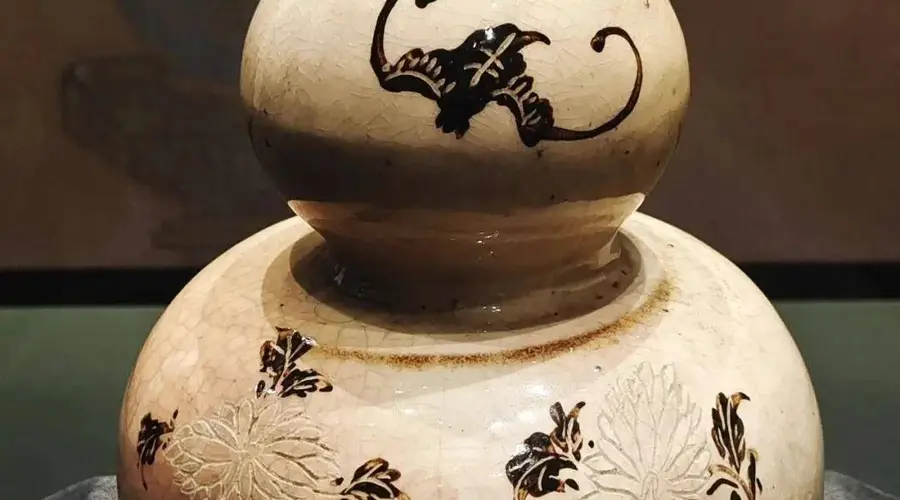 花脚大仙分享:《民风古韵 化境黑白——磁州窑与尧头窑的千年对话》十一