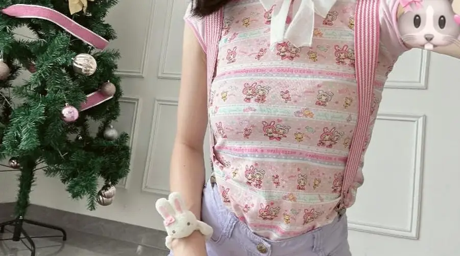11岁女孩想穿女儿服引家长反对 涉网络不良衍生文化被指不适宜小学生