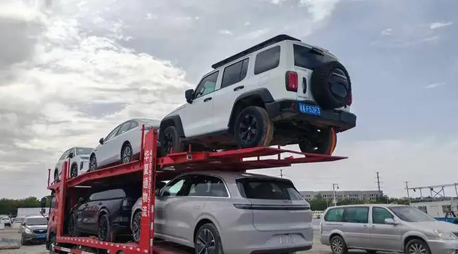 新疆乌鲁木齐自驾返程避坑：我在阿勒泰环线遇到的托运雷区全复盘