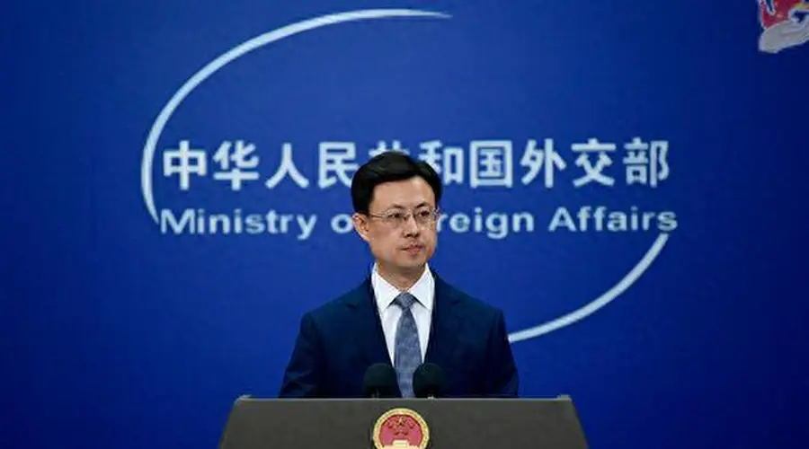 中方今天宣布将部分日本实体列入出口管制管控名单，外交部：中方此举完全正当、合理、合法，希望日方迷途知返，纠正错误行径