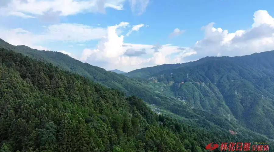 “凉资源”变“热产业”——洪江市雪峰山炼成“避暑首选地”