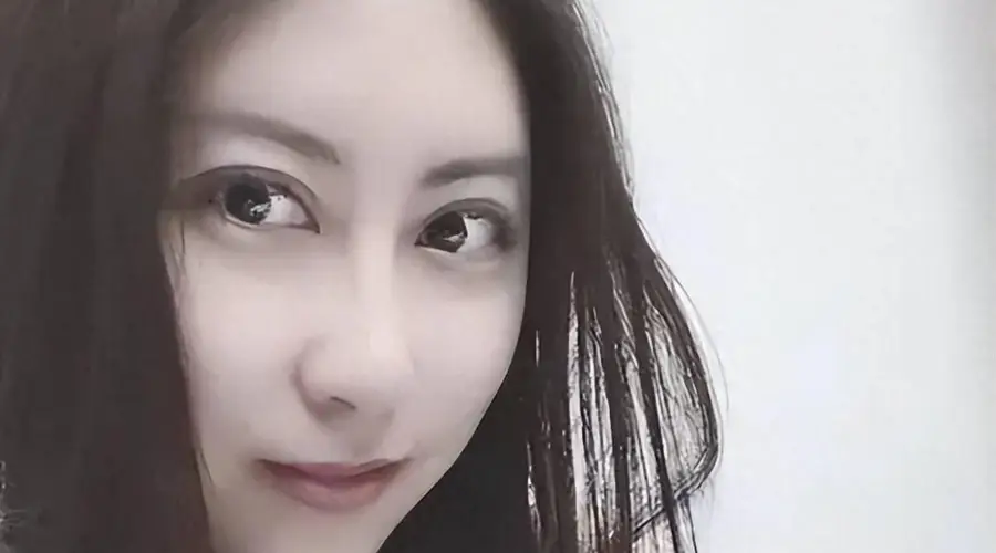因为读了《金瓶梅》,所以聊聊贾浅浅