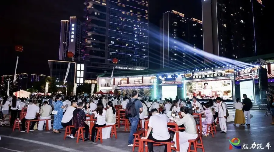 夜游黄冈河、品单丛茶:新茶饮行业大会工夫茶叙开启沉浸式体验