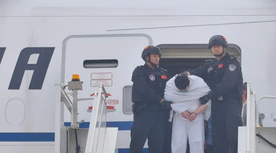 中美执法合作成功遣返绑架中国公民嫌疑人刘某文