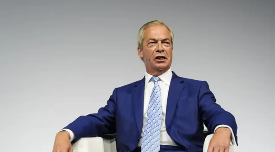 英国改革党党首扬言胜选后在英吉利海峡启动二战以来最大规模军事行动 引发法国政府抗议