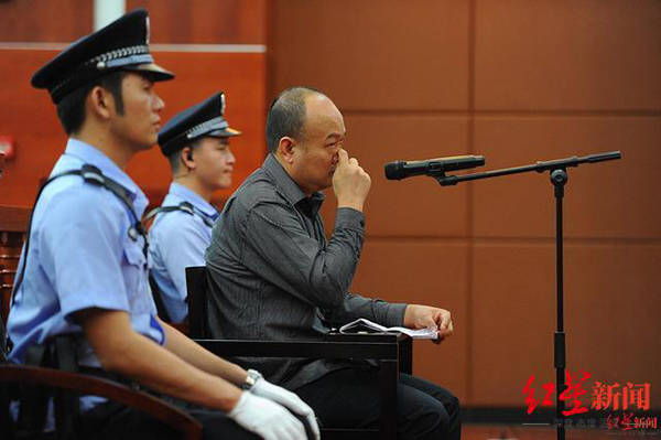 广东“坟爷”林耀昌旧案追诉案一审宣判：犯聚众斗殴罪，判5年
