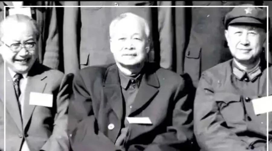 584. 美国上将公开承认，若不是这3个人，美国不会这么忌惮中国 #军迷发烧友 #军事科普 #科普一下 #军事爱好者 #军事迷