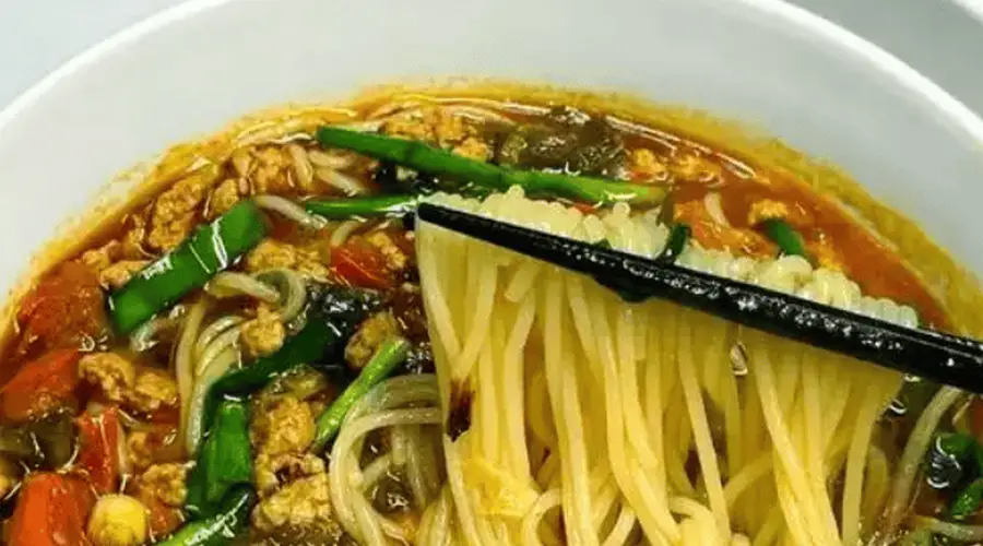 酸菜肉丝米线，酸爽开胃一吃就上瘾，做法比你想的简单多了