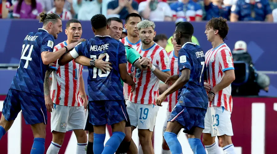 世界杯-5射0正巴尔科拉染黄 法国队半场暂0-0巴拉圭