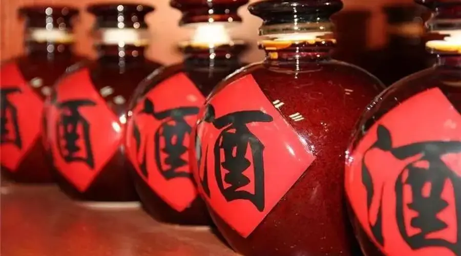 国人饮酒量减少 背后有这些原因