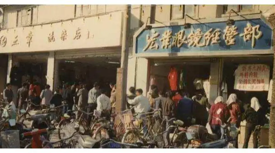 90年代中国四大神秘事件 龙游石窟成热议焦点
