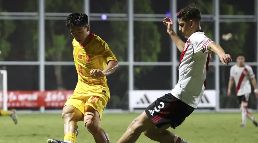 U17国足点球胜河床U17 晋级决赛将对阵阿森纳U17