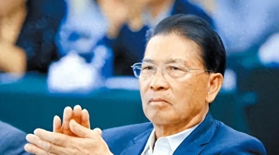 美的创始人何享健，坐拥2250亿财富无人继承，三个孩子均为老总