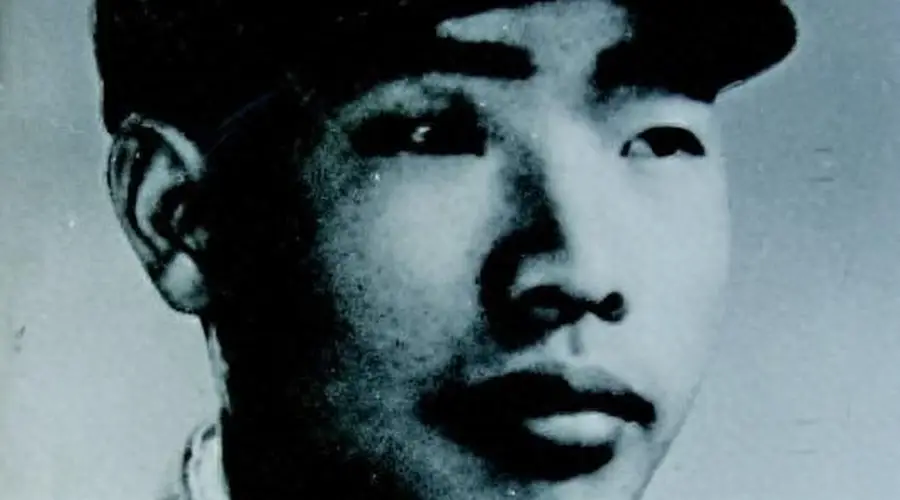 一不怕苦二不怕死 英雄精神代代传