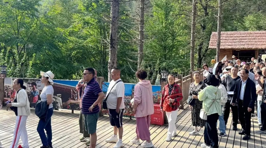 雅安宝兴：文旅“热”力全开“清凉经济”跑出加速度