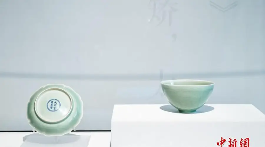 一瓷一色，一玻一影：百年外滩上演东西方美学对话