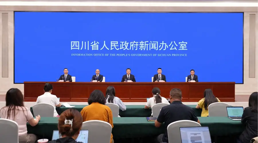 中午成都吃火锅，下午康定唱情歌丨万千气象·甘孜“十五五”⑤