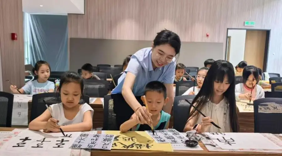 太原开展“古法重光”暑期宣教活动 青少年走近清代篆书