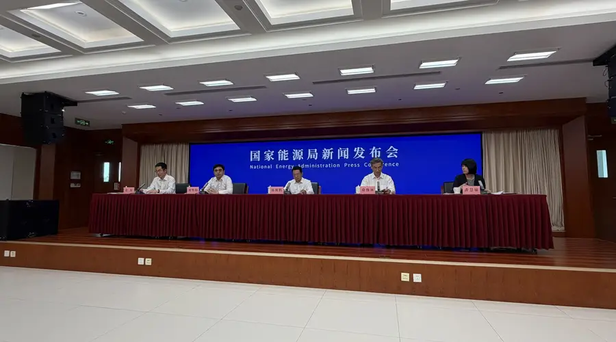 国家能源局回应用电底线相关问题:强化多部门协同 加强高温天气等监测预警