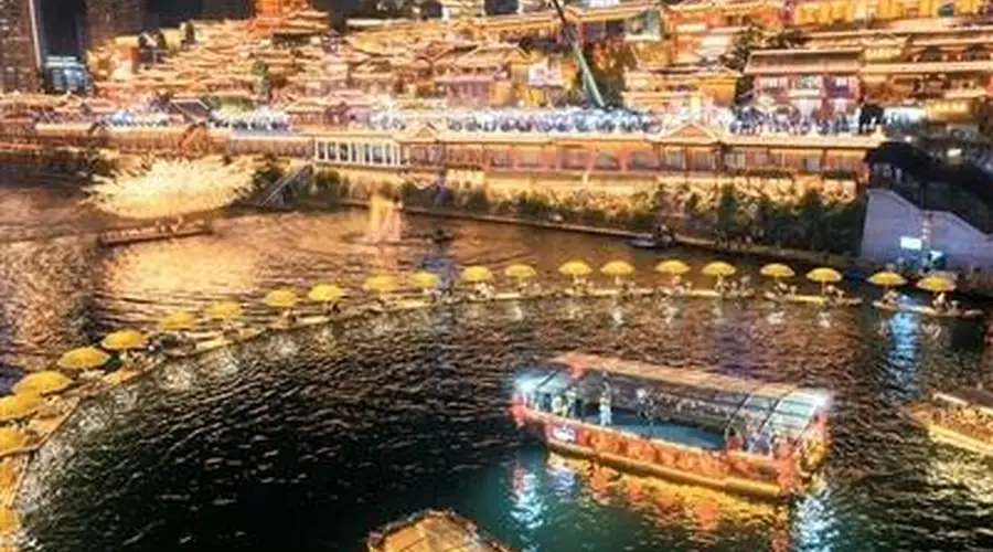 入伏后避暑游升温 多地“凉资源”催热文旅新玩法