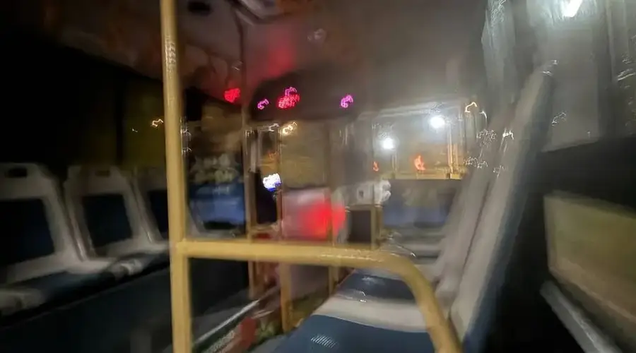 “家人住院,我必须下山!”西岭雪山深夜收到求助,4分钟后索道为他重新启动