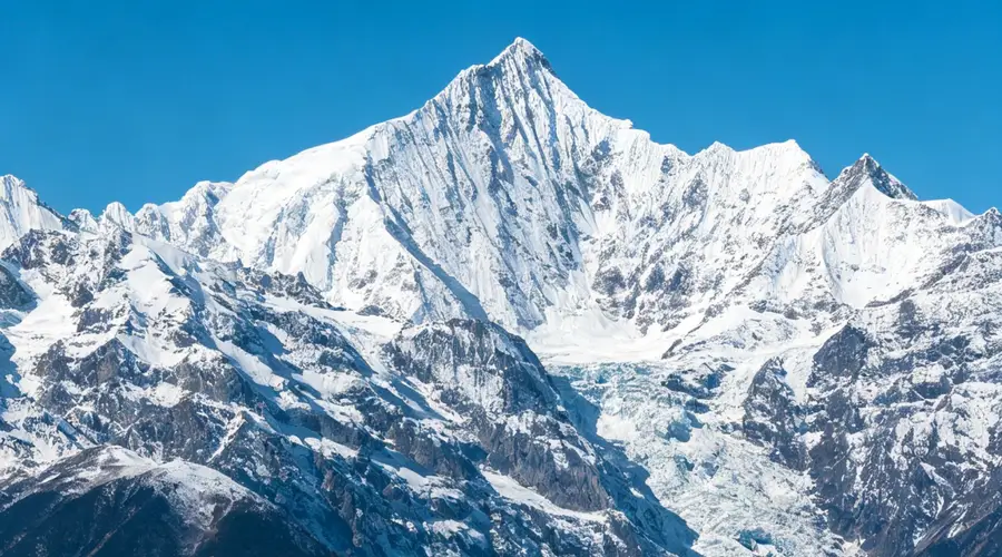 咸阳图书馆今日主播带你走近人文秘境梅里雪山