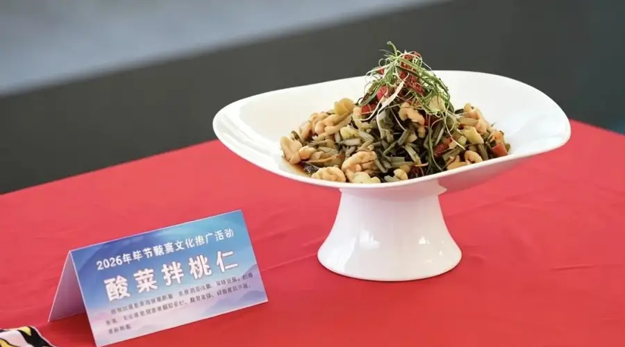 好大一匹酸菜,毕节人究竟有多会吃?