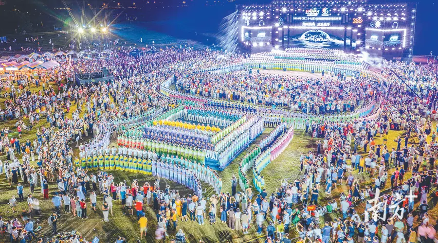 万人共舞！2026海南欢乐节调声大展演精彩上演